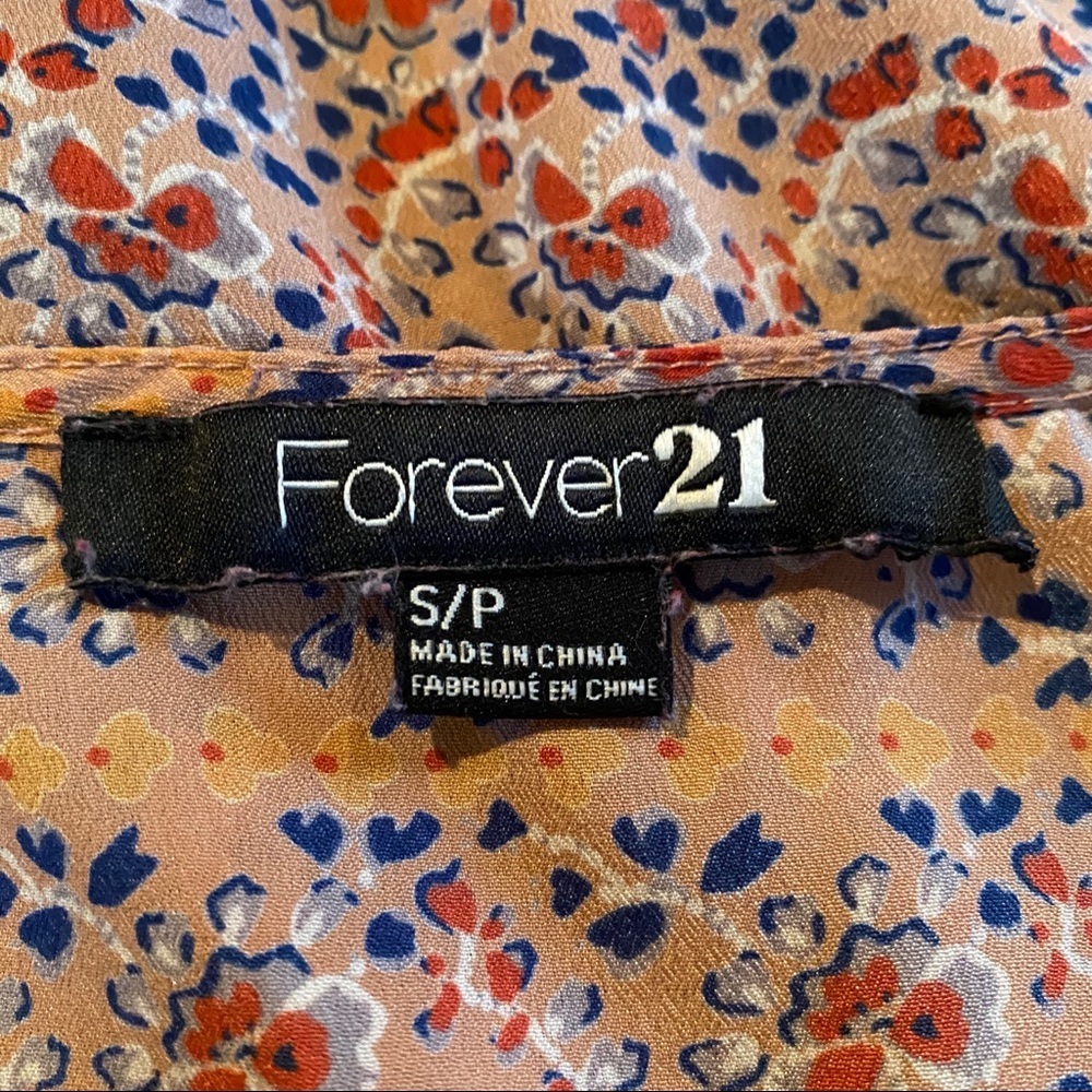 FOREVER 21 Flounce Floral Print Wrap Top - Picture 6 of 7